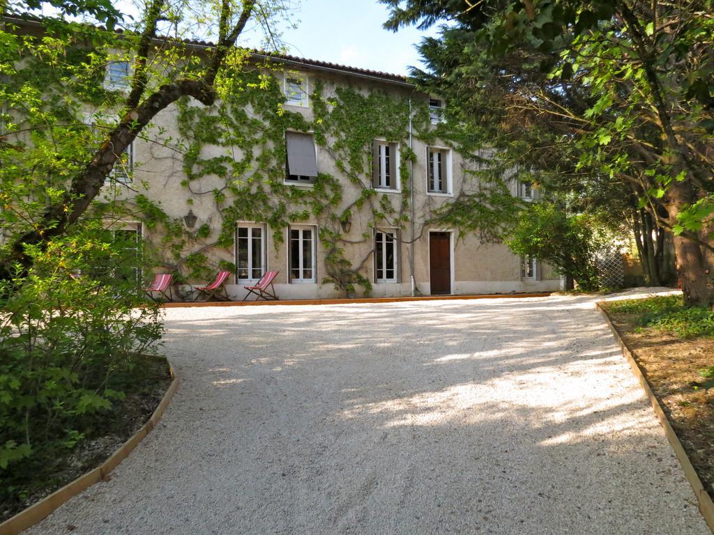 L'Annexe - Maison D'Hotes เอกุลลีย์ ภายนอก รูปภาพ